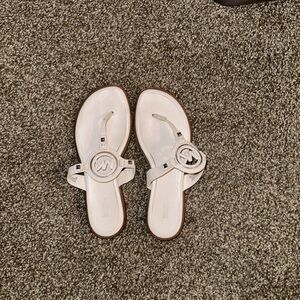 Michael Kora white sandal